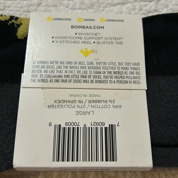 Sock BUNDLE Hue and Bombas. NWT - Picture 3 of 6